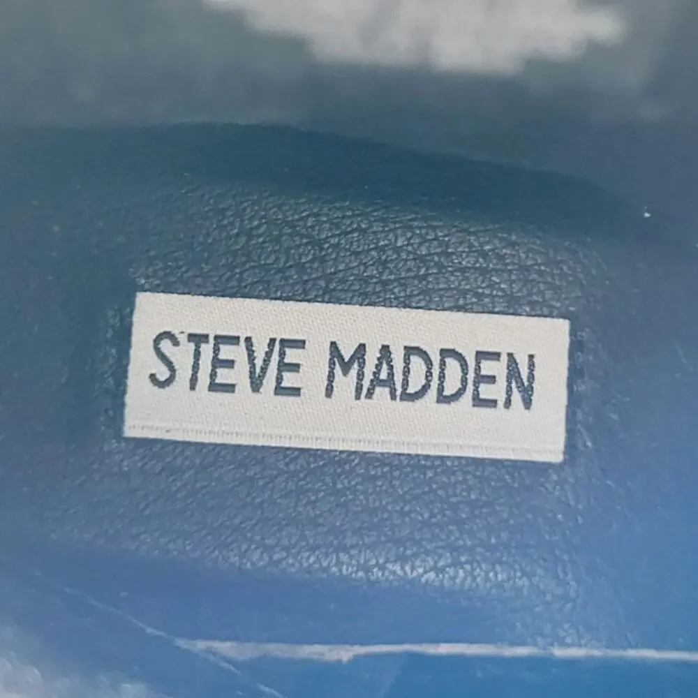 NEW Steve Madden Women's Size 7.5M Black Leather Colletta Zip Up Ankle Bootie